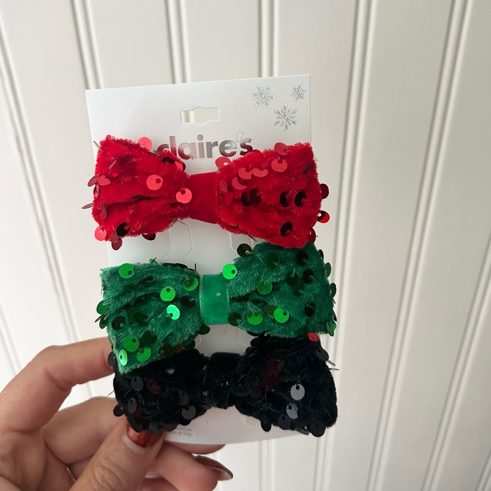 ⭐️ NEW Claire's Sparkling Sequin Hair Bow Set of 3 - Red, Green, Black